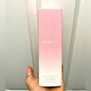 Kylie Skin Vanilla Milk Toner